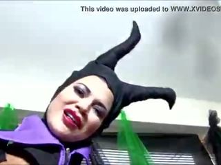 Cosputer babes maleficent playing solo